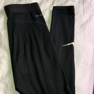 black nike pro leggings